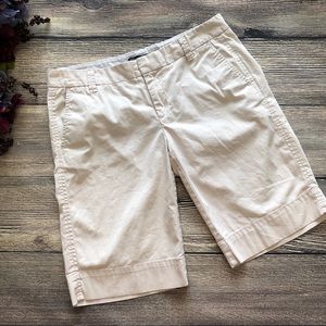 GAP stretch walking shorts light tan/cream sz 4